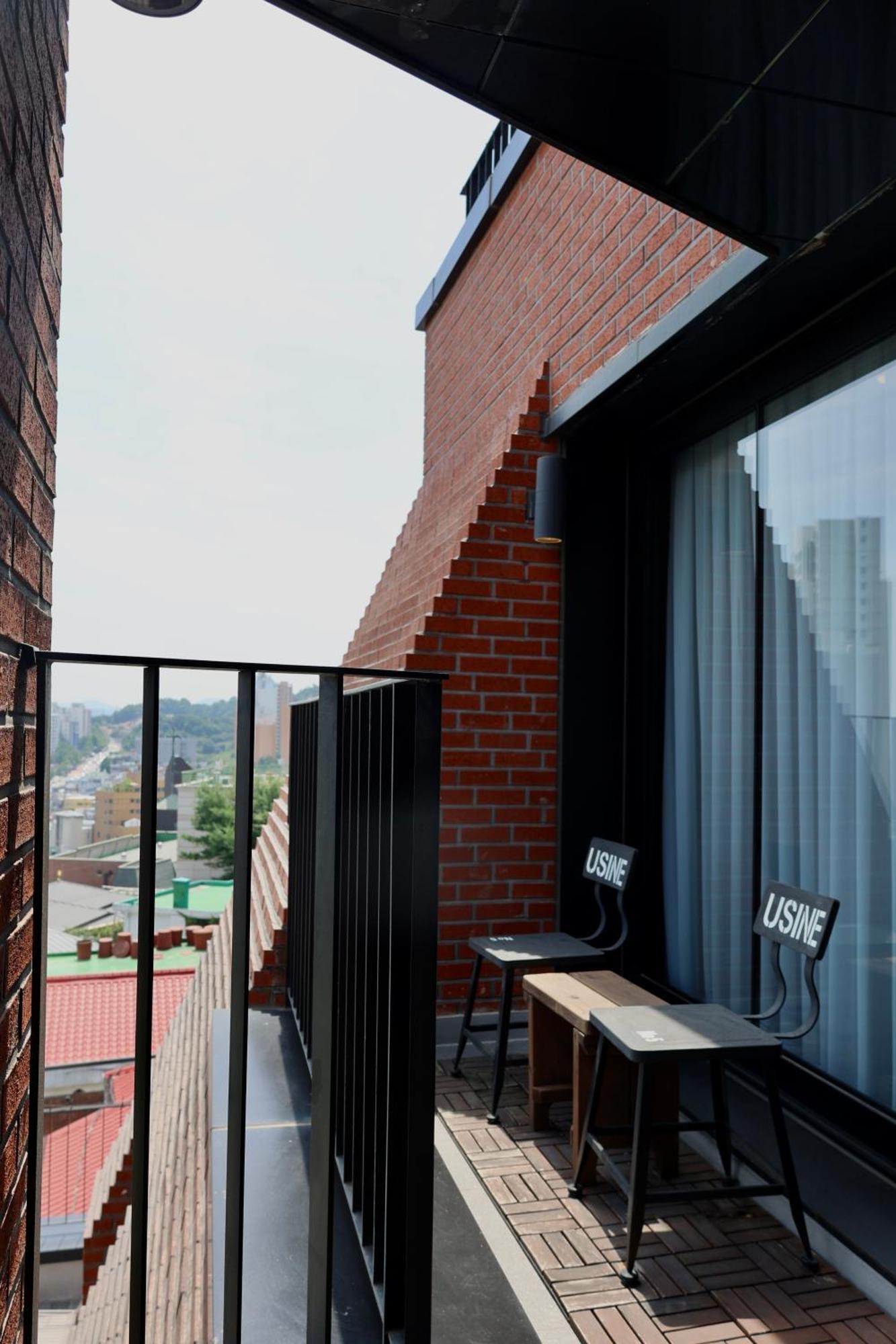 Space In Blackstone Seoul Room photo