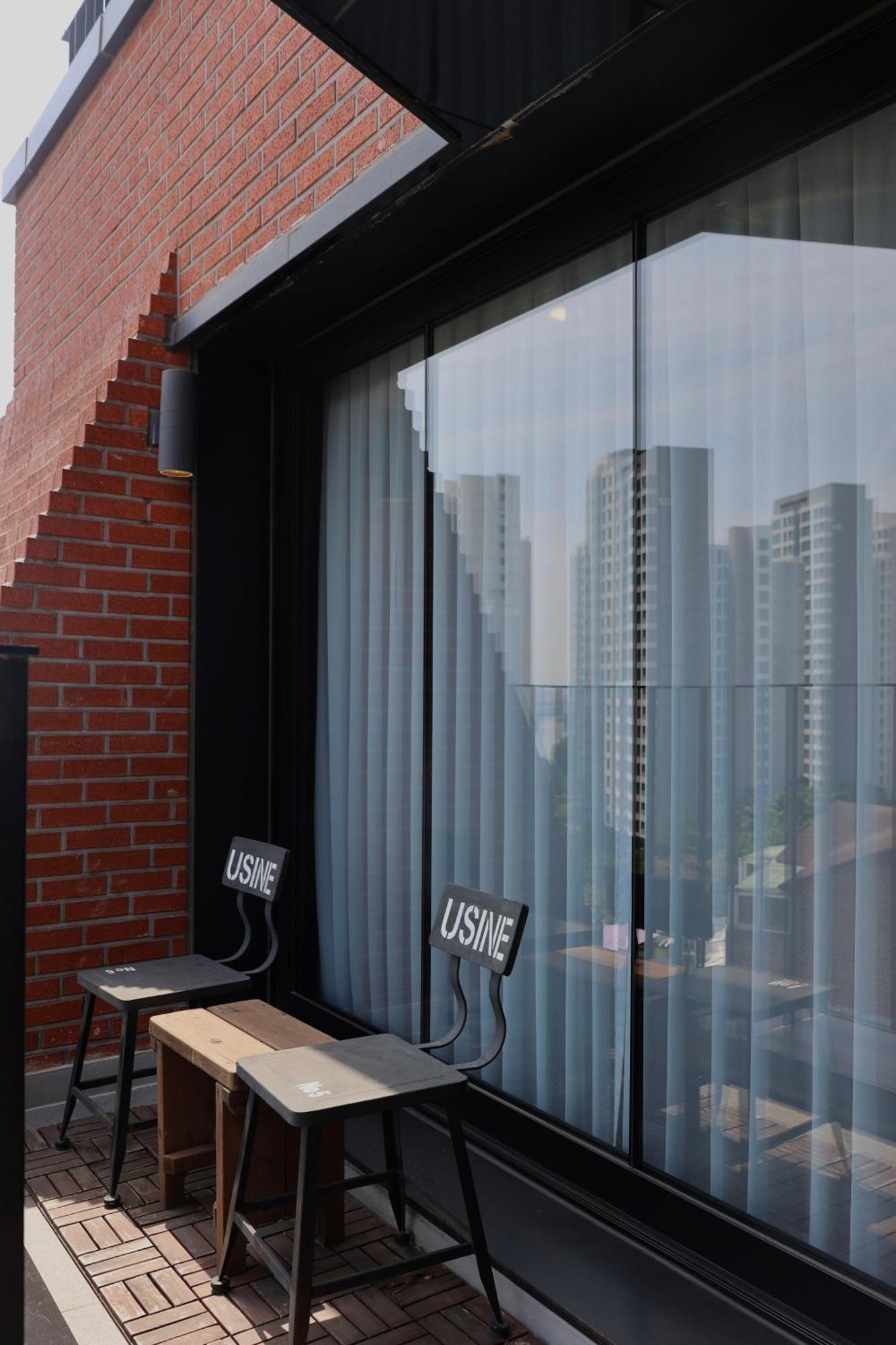 Space In Blackstone Seoul Room photo